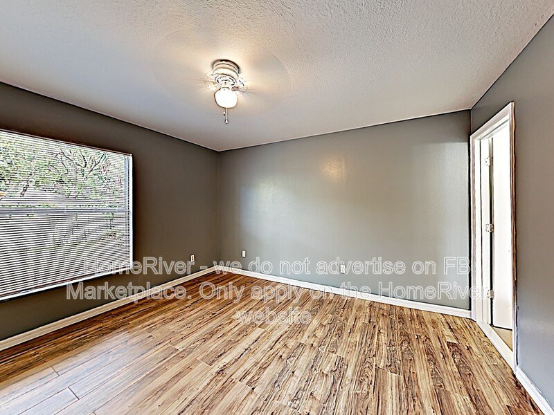 Pet-friendly 3 bedroom Bungalow w/fenced yard, and washer  and dryer property image