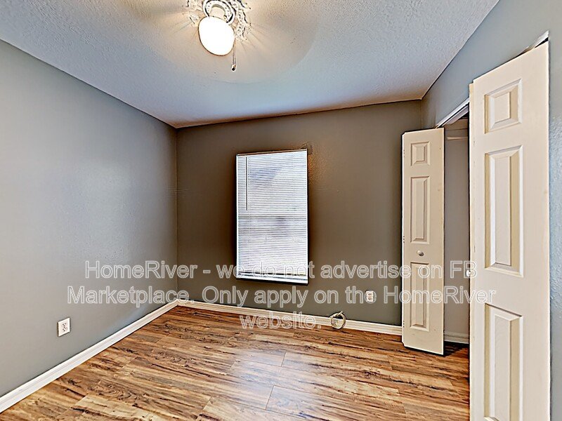 Pet-friendly 3 bedroom Bungalow w/fenced yard, and washer  and dryer property image