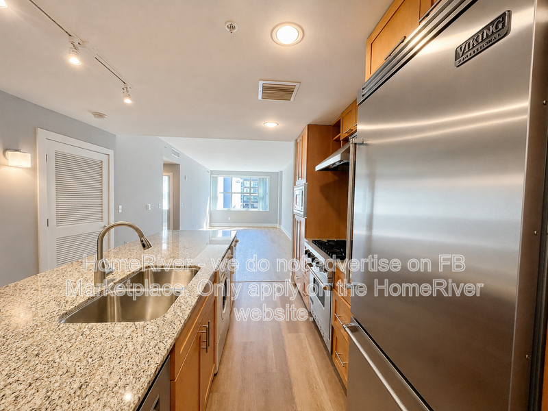 Now Available - Channelside pet-friendly condo with pool and gym property image