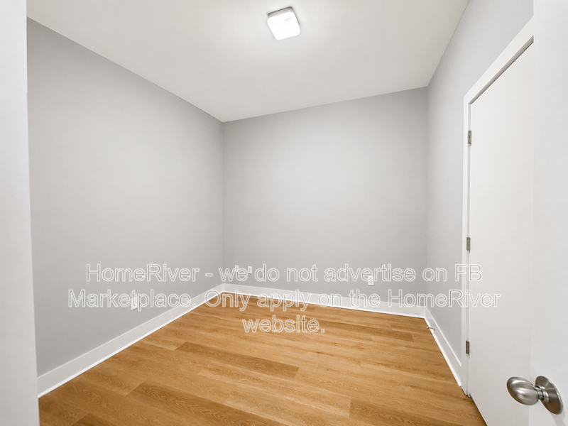 Now Available - Channelside pet-friendly condo with pool and gym property image
