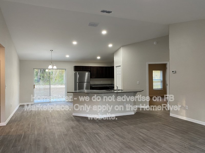 Apply now!!! 71 Spring Loop property image