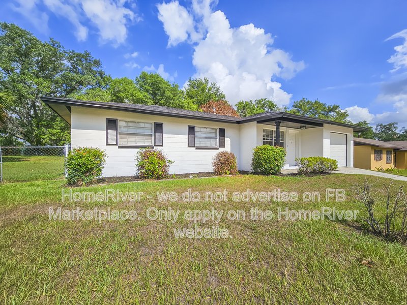 1550 Wright Drive: Pets Welcome | Covered Front Porch | 1 Car Garage property image