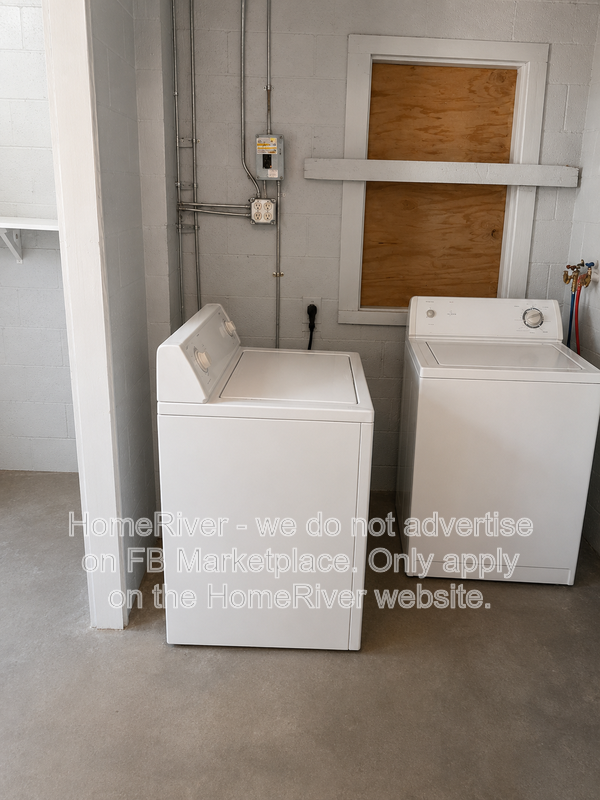 4/2 home with garage and washer and dryer - available now property image
