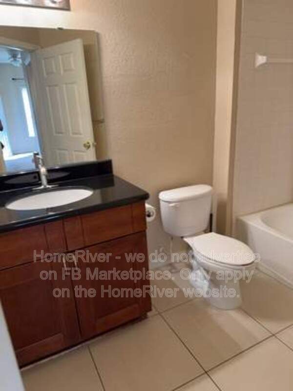 Very Nicely Upgraded 1 Bedroom 1 Bath Condo in Mosaic At Millenia! property image