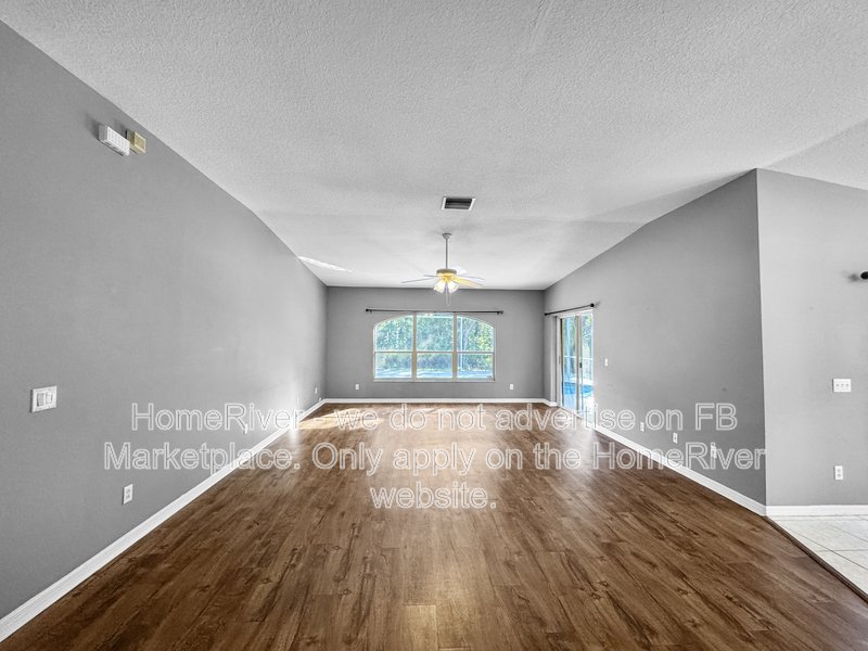 Spacious 3BR Pool Home - Pet Friendly -  Fishhawk Living property image