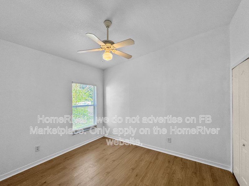 Spacious 3BR Pool Home - Pet Friendly -  Fishhawk Living property image