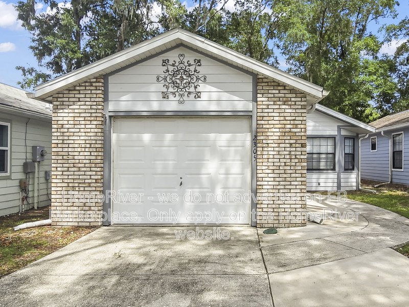 Apply Now !!! 2305 NE 40TH AVE property image