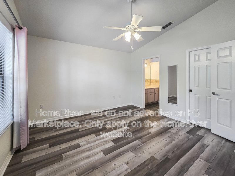 Apply Now !!! 2305 NE 40TH AVE property image