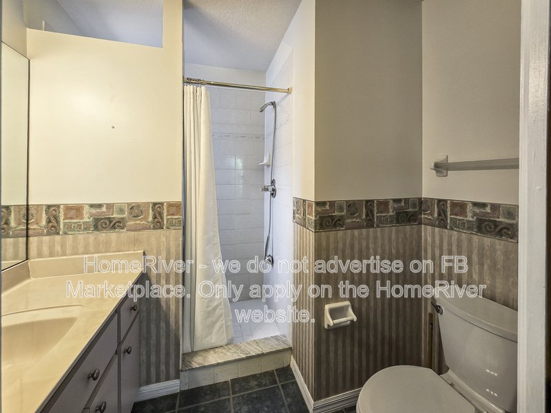 Apply Now !!! 2305 NE 40TH AVE property image