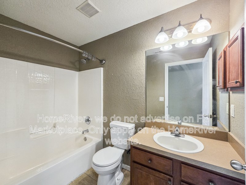 Apply Now!!! 705 LAKE DIAMOND AVE, property image