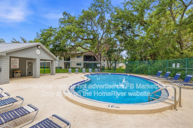 2 bed, 2 bath 2nd floor condo with screened porch and washer &amp; dryer property image