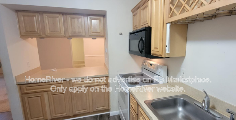 2 bed, 2 bath 2nd floor condo with screened porch and washer &amp; dryer property image