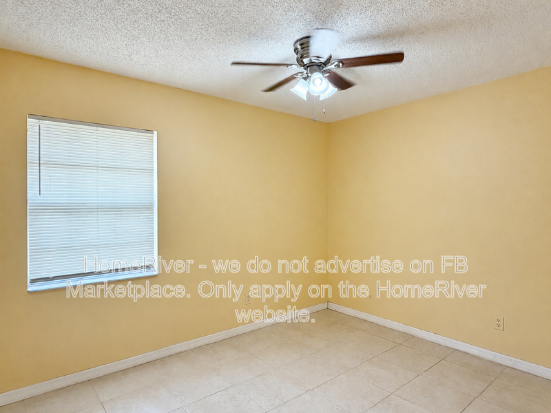 3 bedroom pet-friendly home with large yard and washer and dryer property image