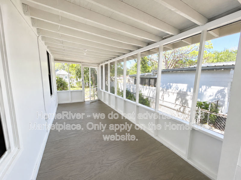 4/2 home with garage and washer and dryer - available now property image