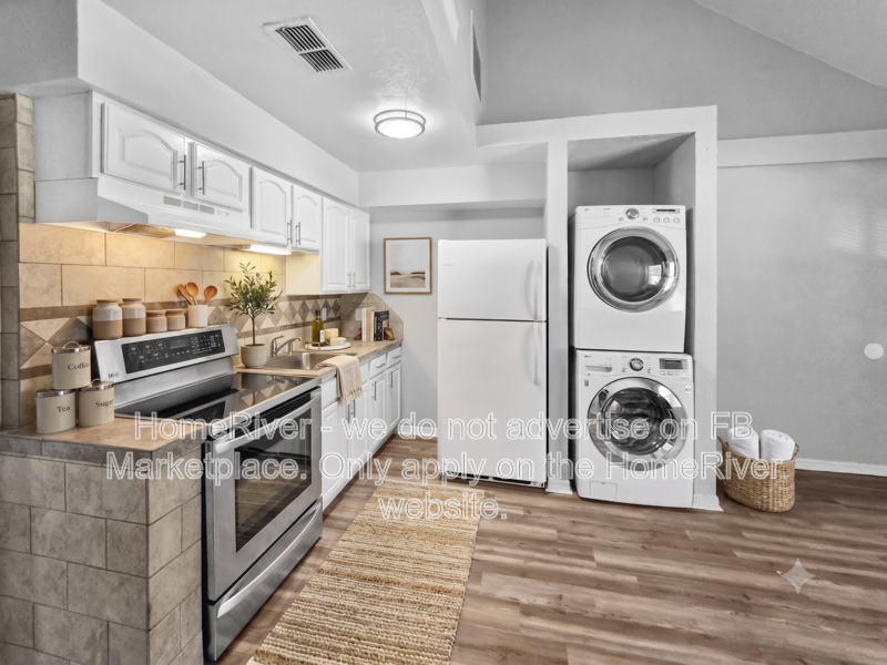 Updated Pet-Friendly 2BR Loft Unit in Belleview | Section 8 Welcome property image