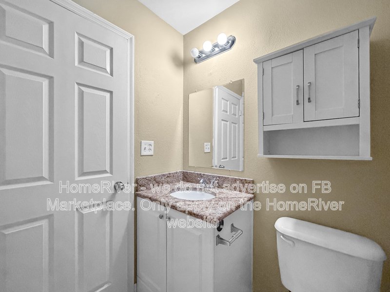 FULLY RENOVATED TOWNHOME  MOVE-IN READY MAY 1ST! property image