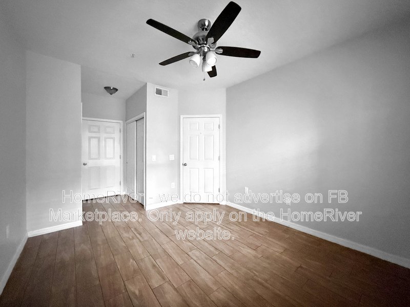 1 car garage!!!  8301 Elm Park Dr #6111 property image