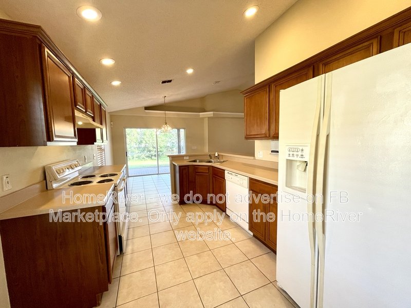 Pet Friendly | Attached Garage | Fenced Yard | Covered Lanai property image