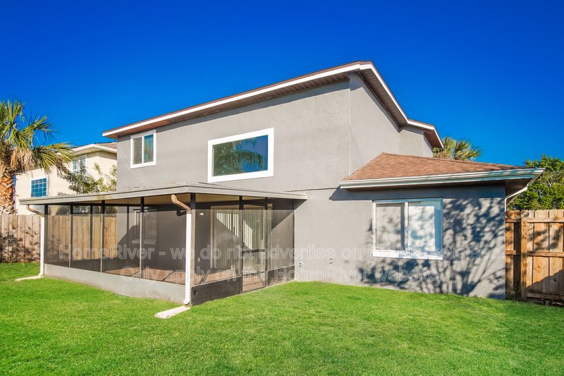 Coming Soon | Pets Welcome | 4 beds | Screened in Lanai property image