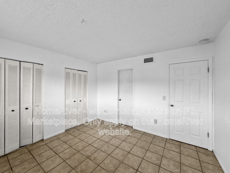 APPLY NOW!!! 741 W ROSEWOOD LN property image