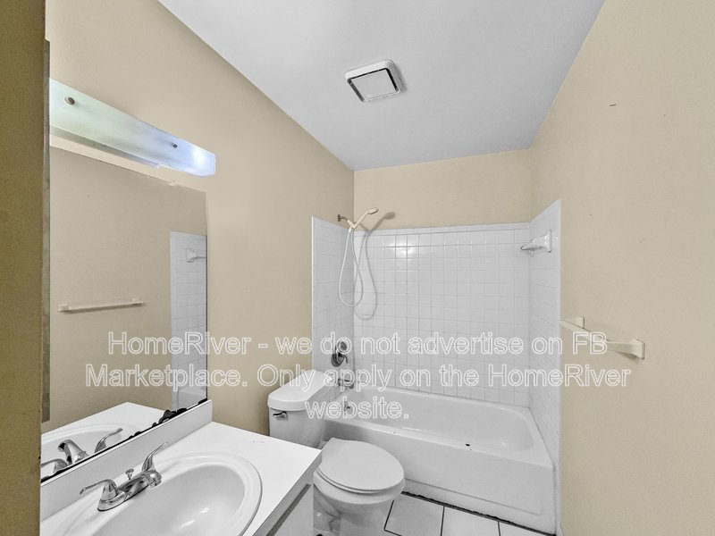 APPLY NOW!!! 741 W ROSEWOOD LN property image