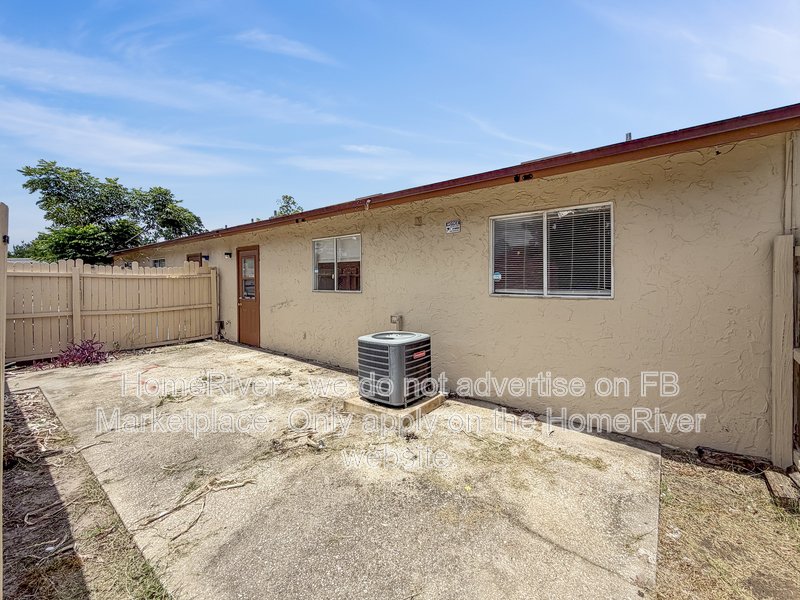 APPLY NOW!!! 741 W ROSEWOOD LN property image