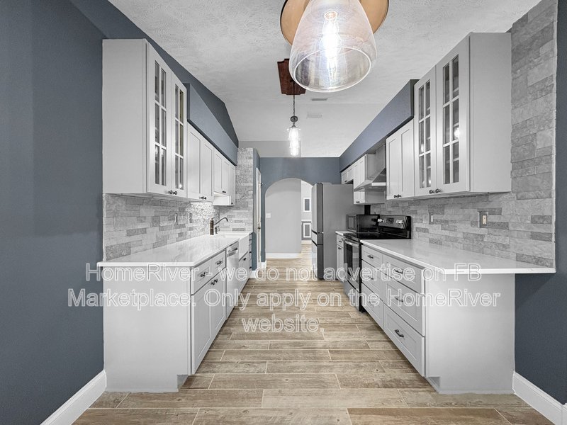 Apply Now !!! 4021 NE 6TH CT, property image