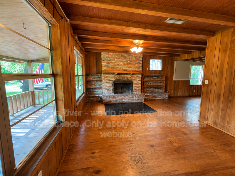 In-Ground Pool | Large Private Yard | Workshop | Fireplace| property image