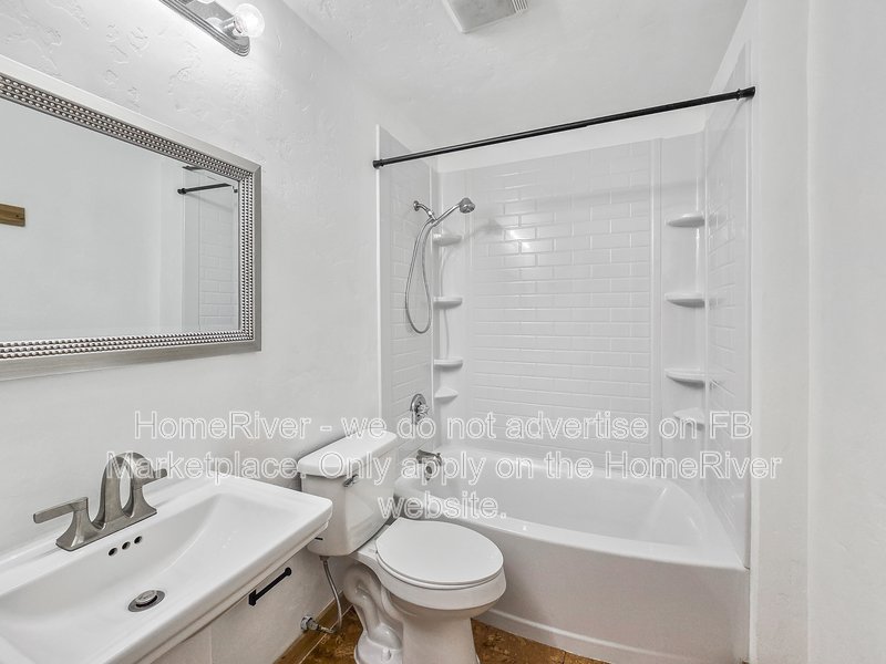Apply Today!!! 4325 NE 3RD CT, property image