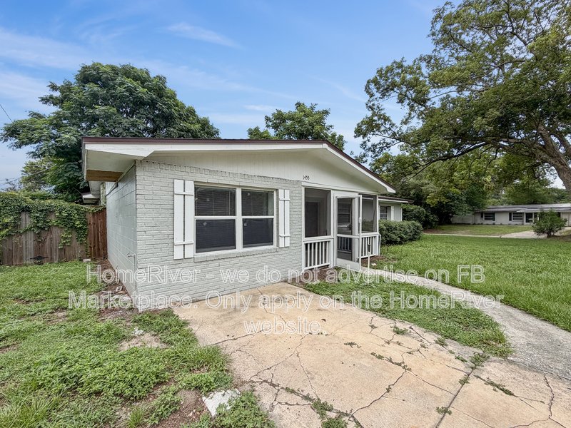 Available Now | Pets Welcome | 3 Beds property image