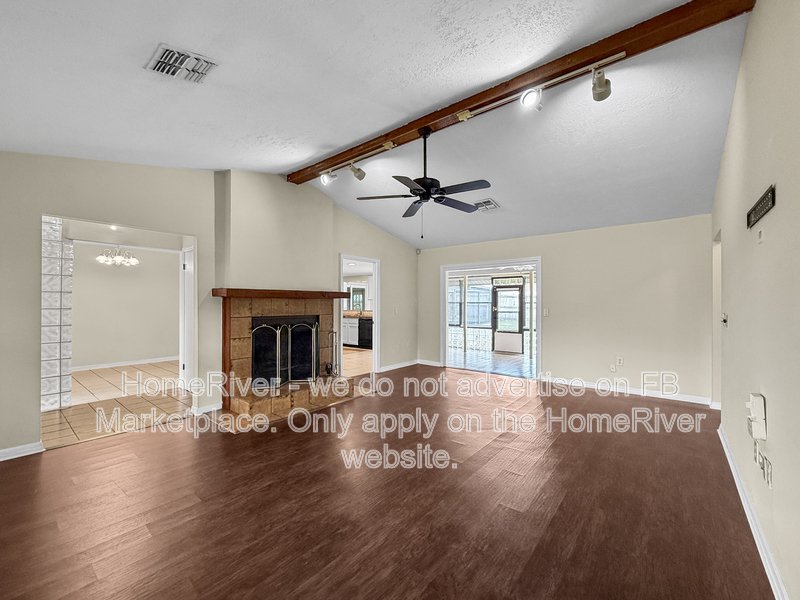8163 Village Green Rd Orlando, FL 32818 property image