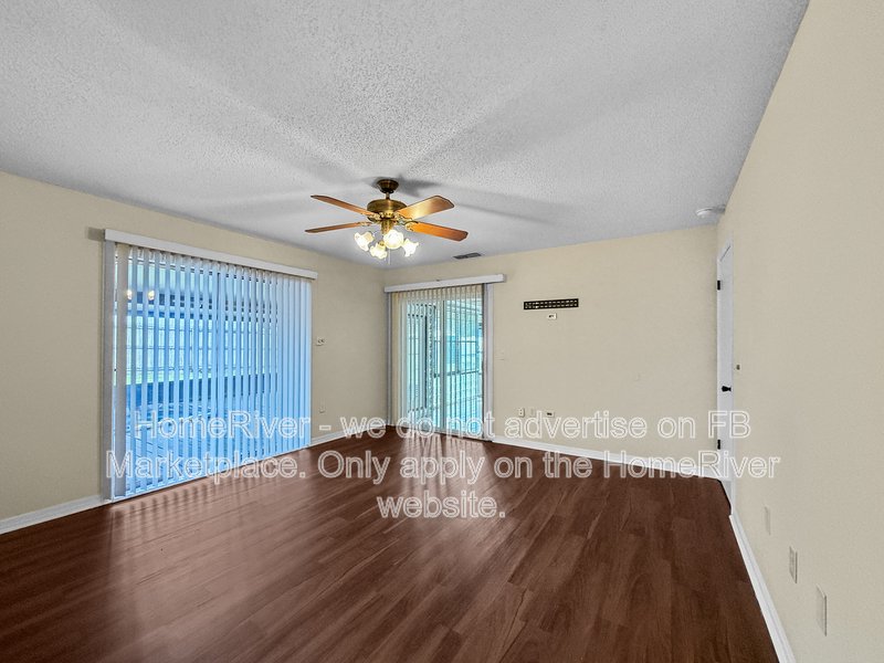 8163 Village Green Rd Orlando, FL 32818 property image