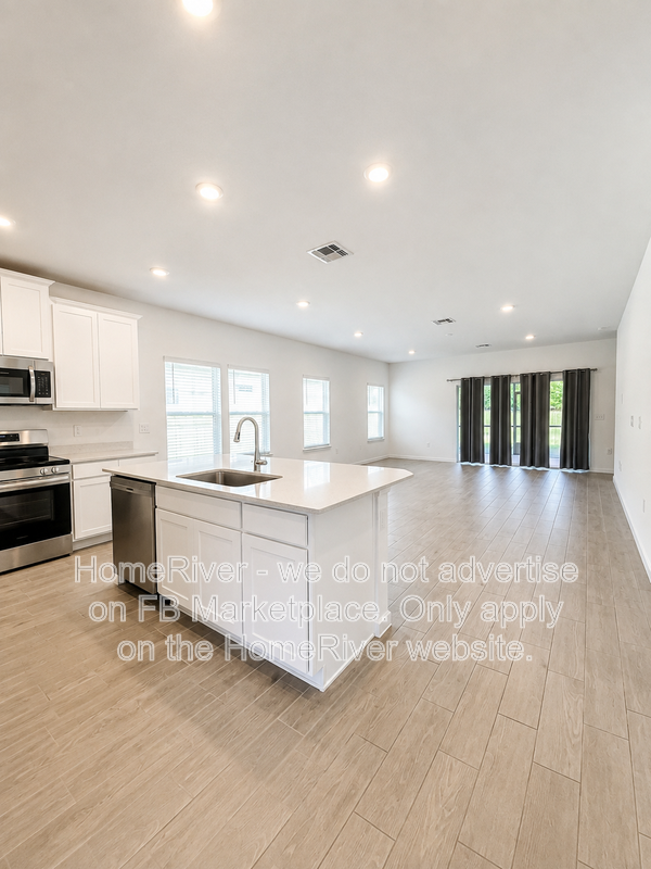 Stainless Steel Appliances!!! 4477 NW 14TH LOOP, property image