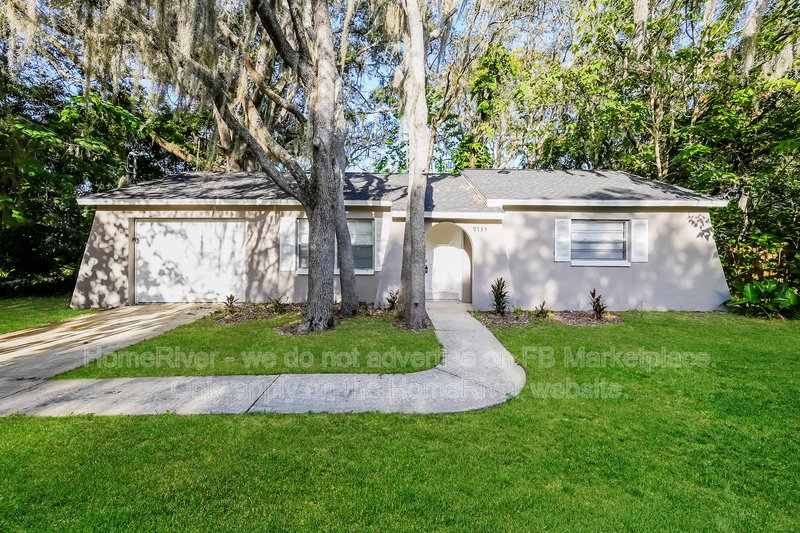 Available Now | Pets Welcome | Attached Garage property image