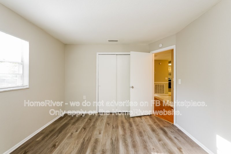 Available Now | Pets Welcome | Attached Garage property image