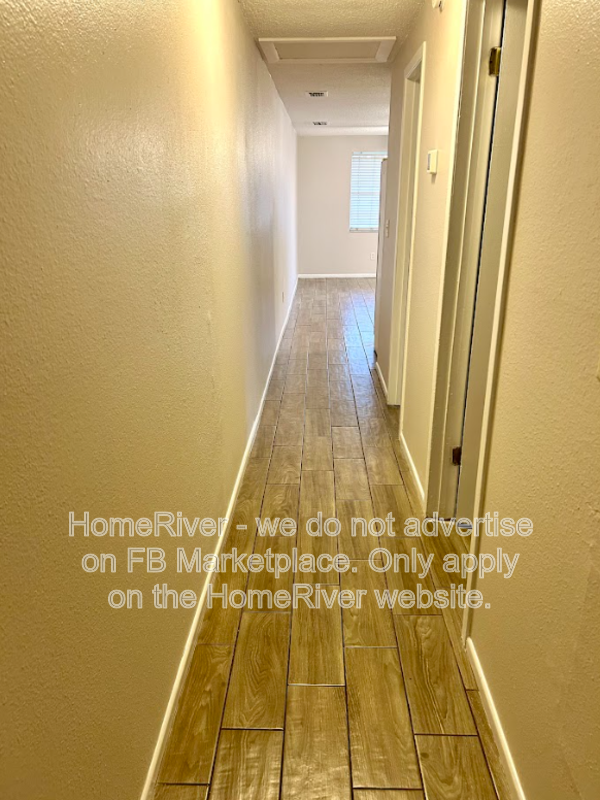 $200 off First Month&amp;amp;amp;amp;#39;s Rent- 1207 E 108th Ave #A property image