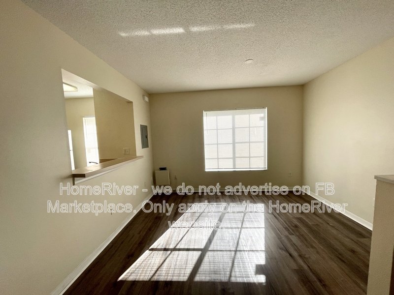 Water front &amp;amp;amp;amp; Gated Community 7344 E Bank Dr Tampa, FL 33617 property image