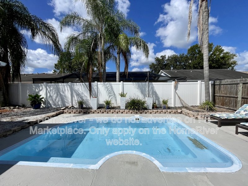 Now Available - 10110 Cedar Dune Dr, Tampa property image