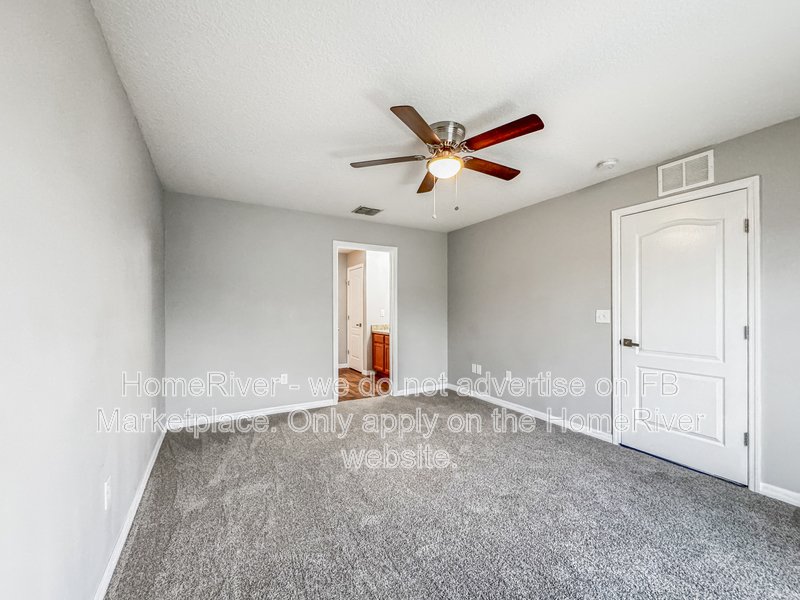 Available Now | Pets Welcome | 2 Car Garage property image