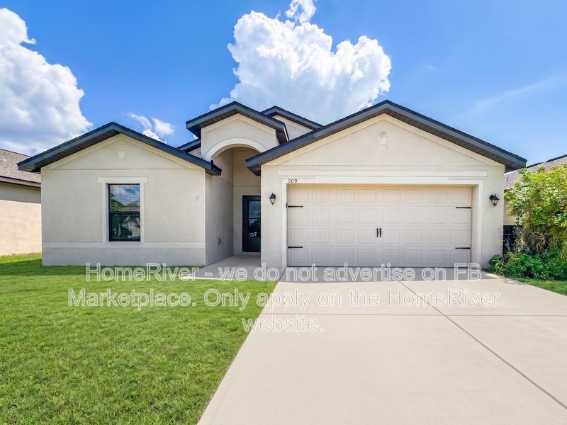 Available Now | Pets Welcome | 2 Car Garage property image