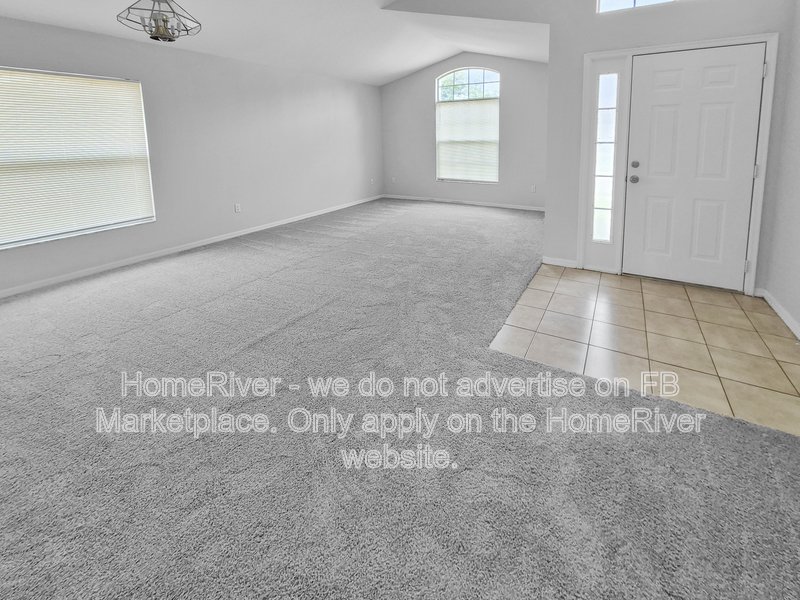 Spacious 3BR/2BA Valrico Home in Desirable Bloomingdale Area property image
