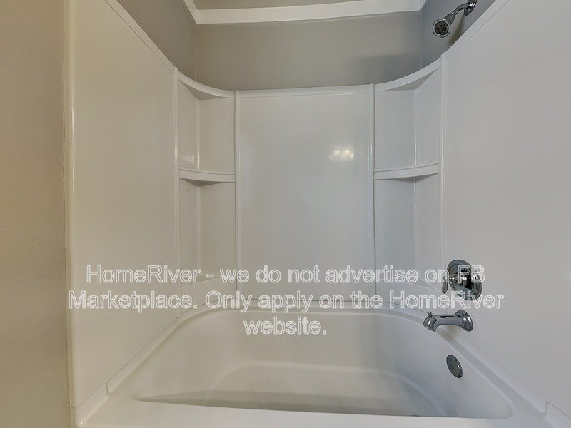 Rent today! 4663 SW 40th Ln property image