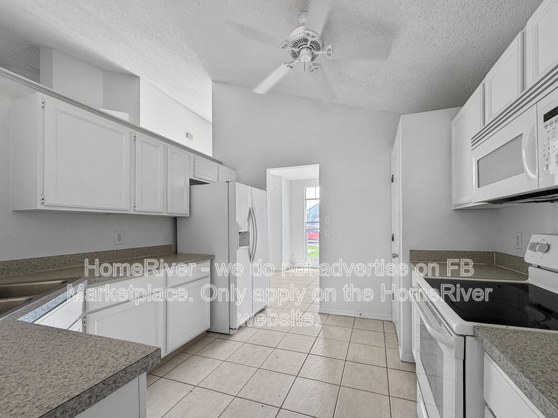 2932 Pembridge St property image
