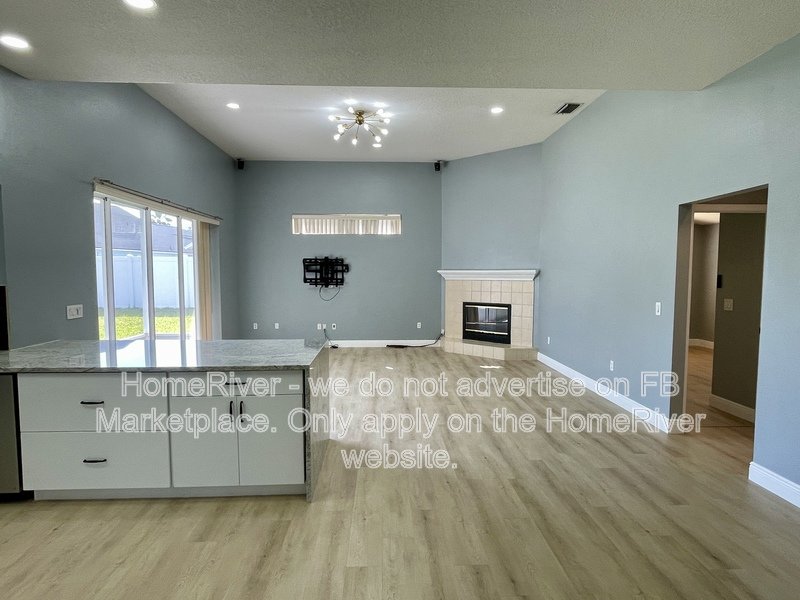Move In Ready! - 10014 CYPRESS SHADOW AVE, TAMPA FL 33647 property image