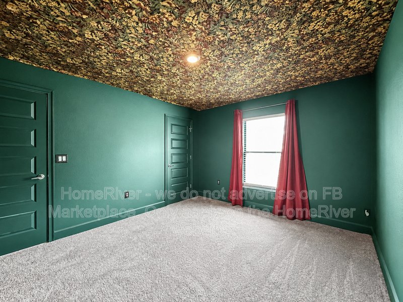 Newer Construction property image