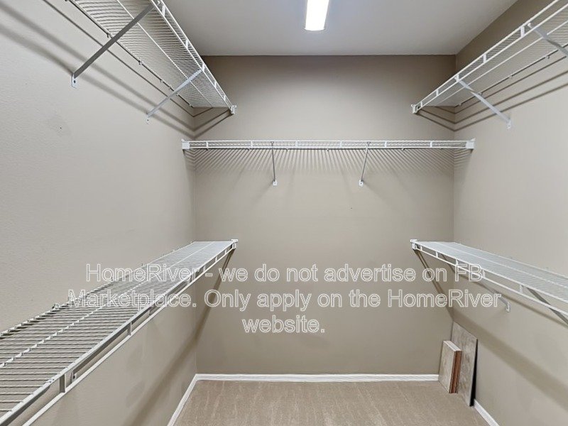 Awesome 4 Bedroom Home Available in East Orlando! property image