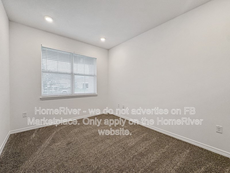 CHECK THIS ONE OUT! 5842 SW 76TH CT property image
