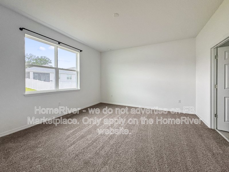 CHECK THIS ONE OUT! 5842 SW 76TH CT property image