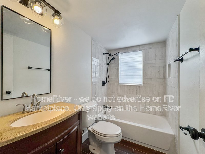 Move-in Ready! 1570 SE 27TH ST APT H, property image