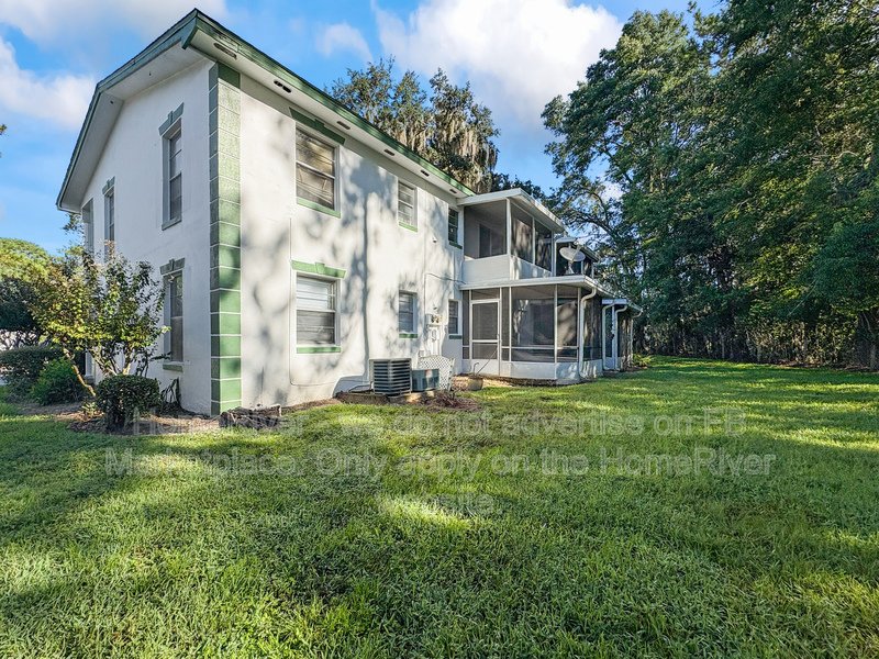 Move-in Ready! 1570 SE 27TH ST APT H, property image